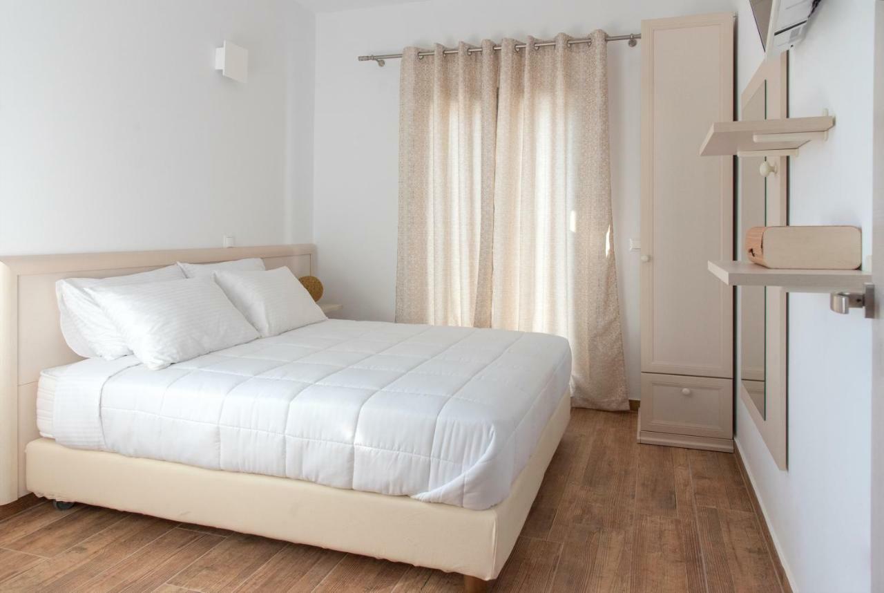 Paros Elitas Villas Buitenkant foto